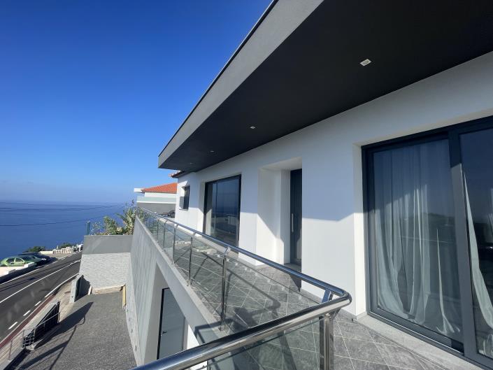 Image No.2-3 Bed Villa for sale