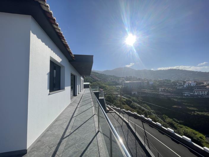 Image No.5-3 Bed Villa for sale