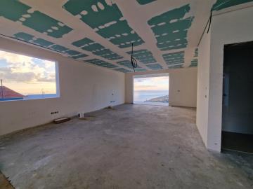 64b0f296-5318-47c7-b07d-d3eed74066ec