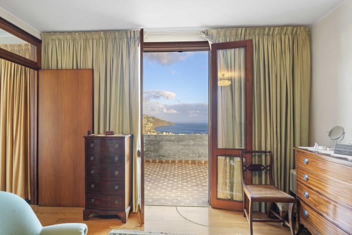 Image No.28-5 Bed Villa for sale