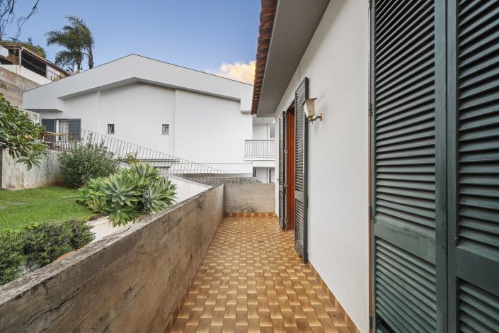 Image No.54-5 Bed Villa for sale