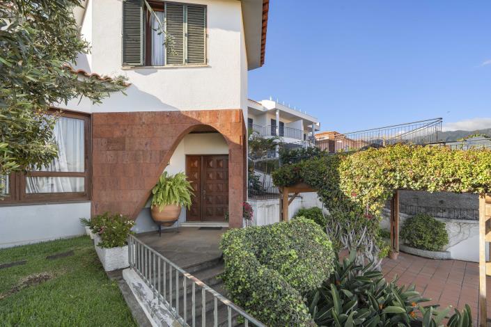 Image No.45-5 Bed Villa for sale