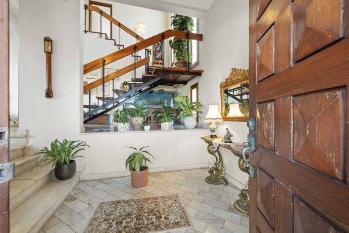 Image No.33-5 Bed Villa for sale