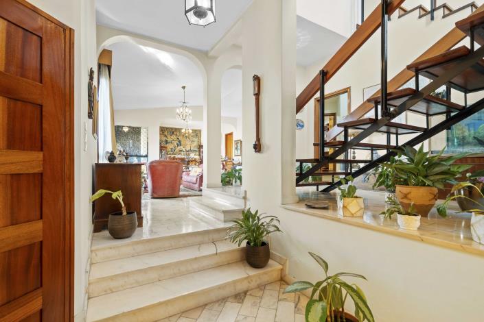 Image No.34-5 Bed Villa for sale