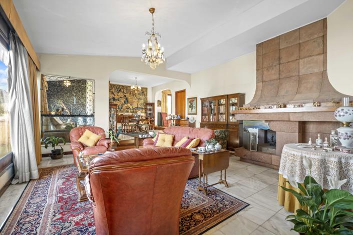 Image No.35-5 Bed Villa for sale