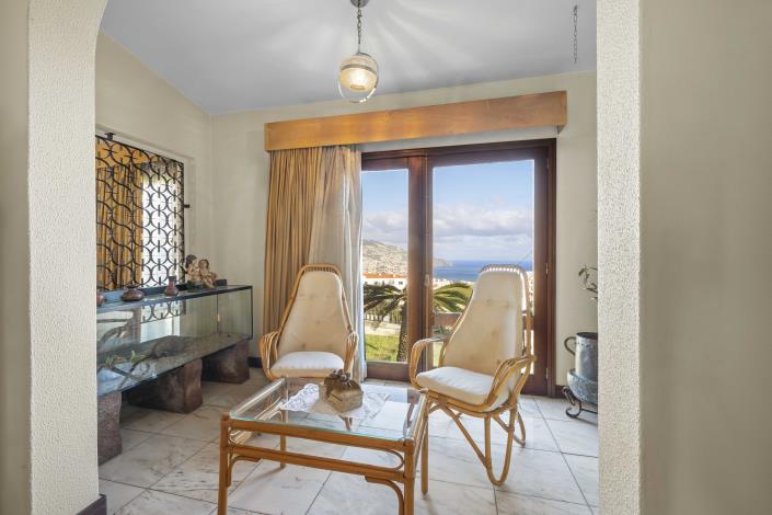 Image No.38-5 Bed Villa for sale