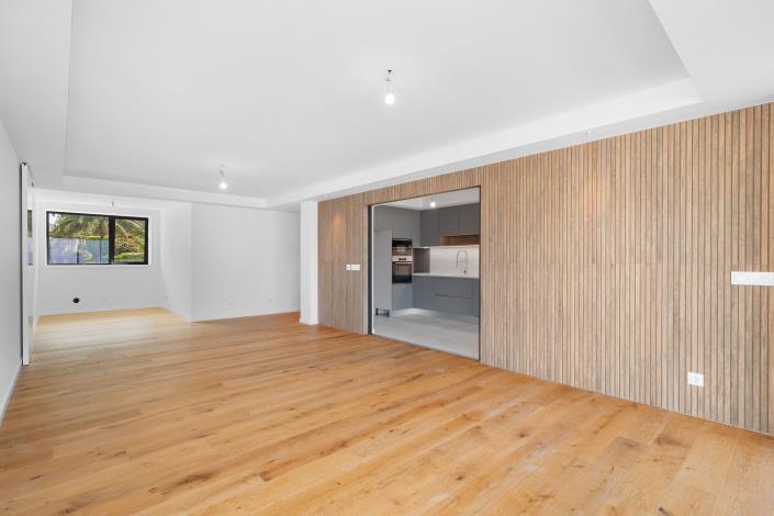 Image No.29-3 Bed Apartment for sale