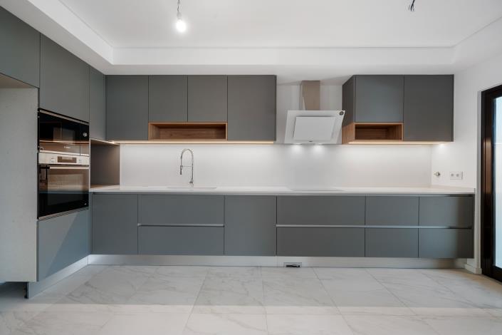 Image No.20-3 Bed Apartment for sale