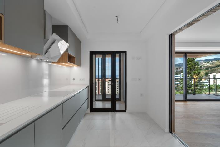 Image No.22-3 Bed Apartment for sale