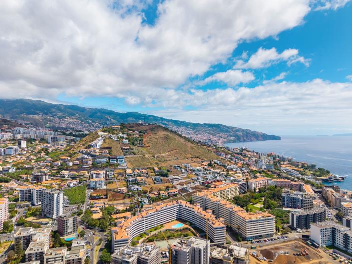 Image No.17-3 Bed Apartment for sale