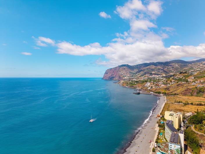 Image No.14-3 Bed Apartment for sale