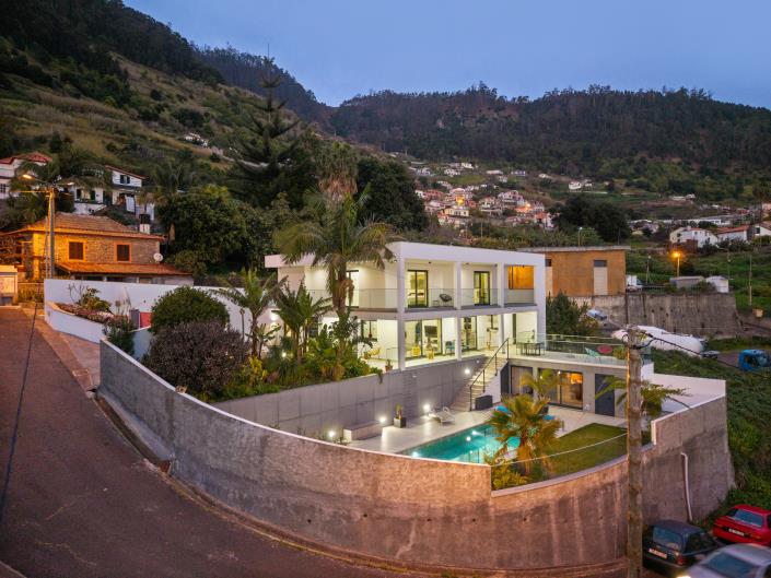 Image No.5-4 Bed Villa for sale