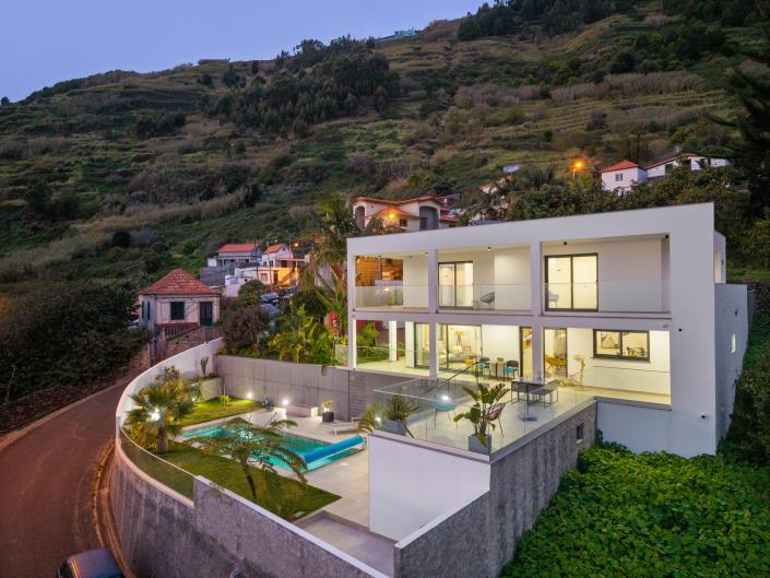 Image No.6-4 Bed Villa for sale