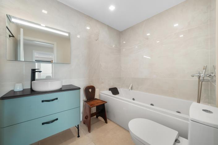 Image No.37-4 Bed Villa for sale