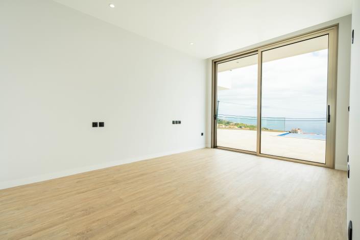 Image No.26-3 Bed Villa for sale