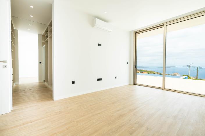 Image No.25-3 Bed Villa for sale