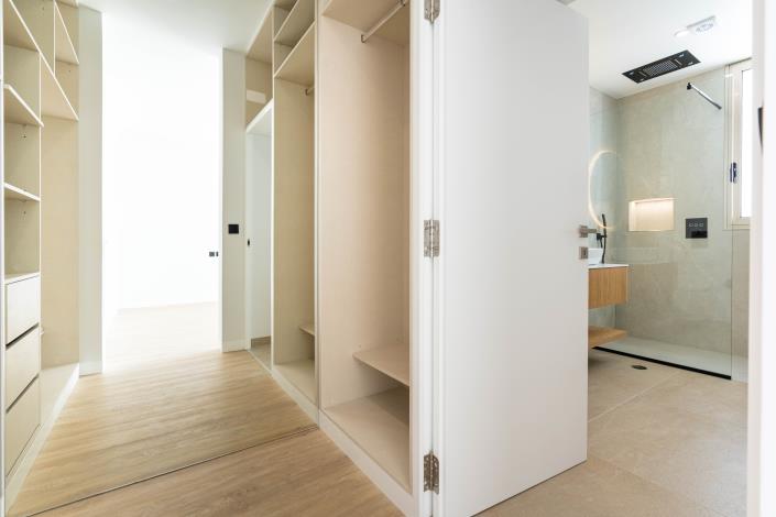 Image No.29-3 Bed Villa for sale