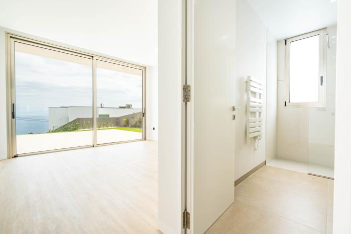 Image No.31-3 Bed Villa for sale