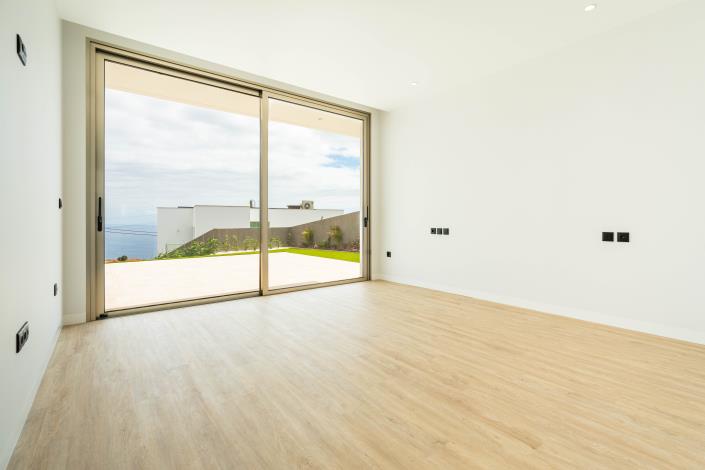 Image No.32-3 Bed Villa for sale