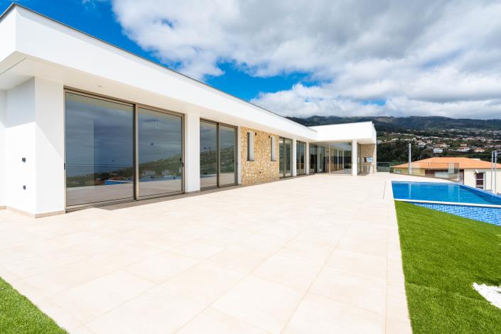 Image No.11-3 Bed Villa for sale