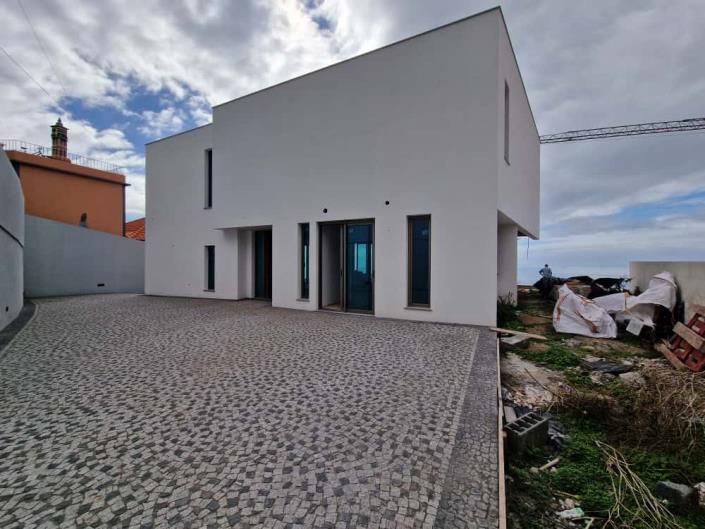 Image No.2-3 Bed Villa for sale