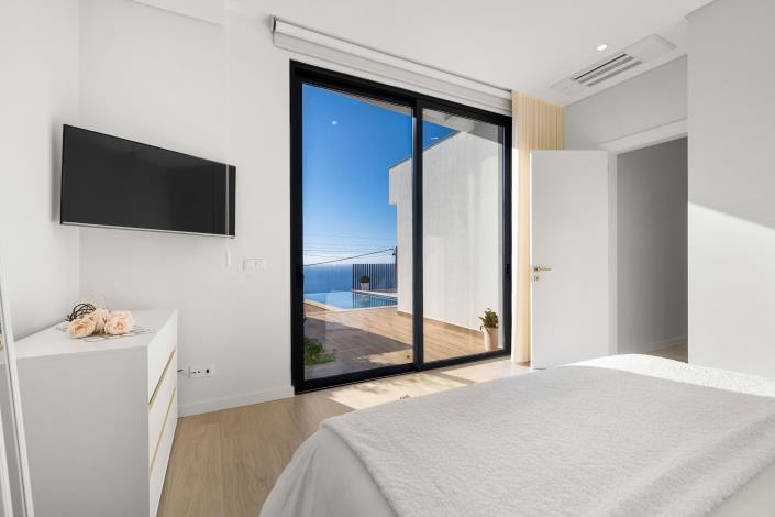 Image No.55-3 Bed Villa for sale