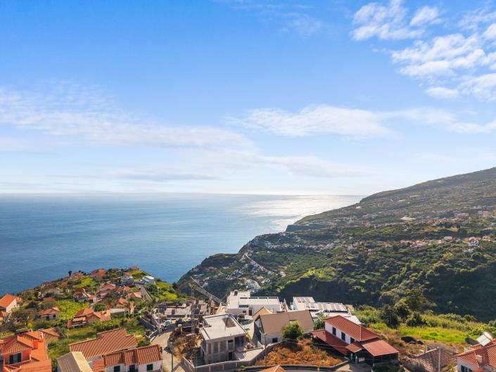 Image No.2-3 Bed Villa for sale