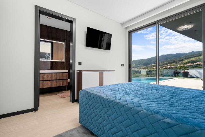 Image No.15-3 Bed Villa for sale