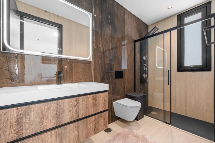 Image No.17-3 Bed Villa for sale