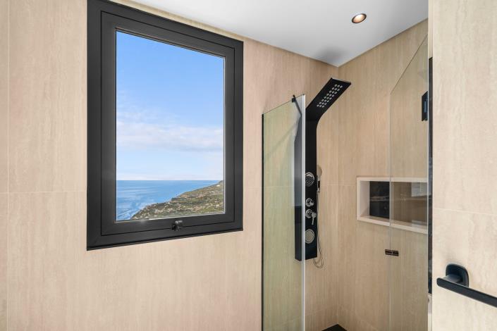 Image No.19-3 Bed Villa for sale