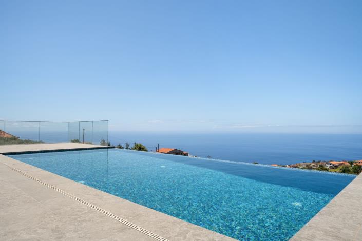 Image No.19-3 Bed Villa for sale