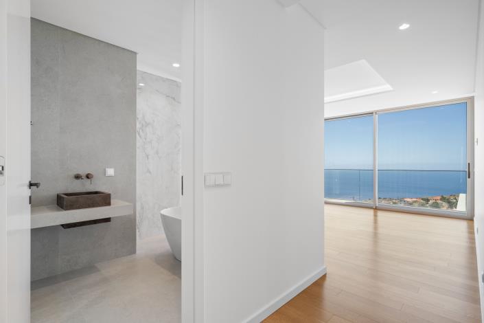 Image No.29-3 Bed Villa for sale