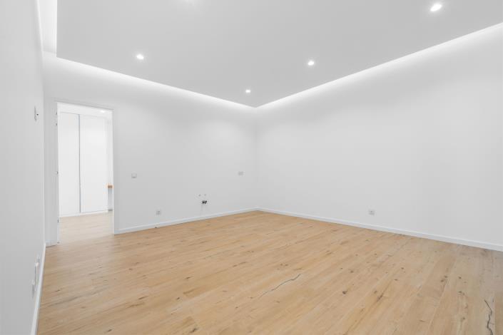 Image No.38-3 Bed Villa for sale