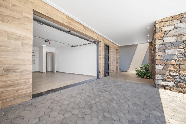 Image No.43-3 Bed Villa for sale