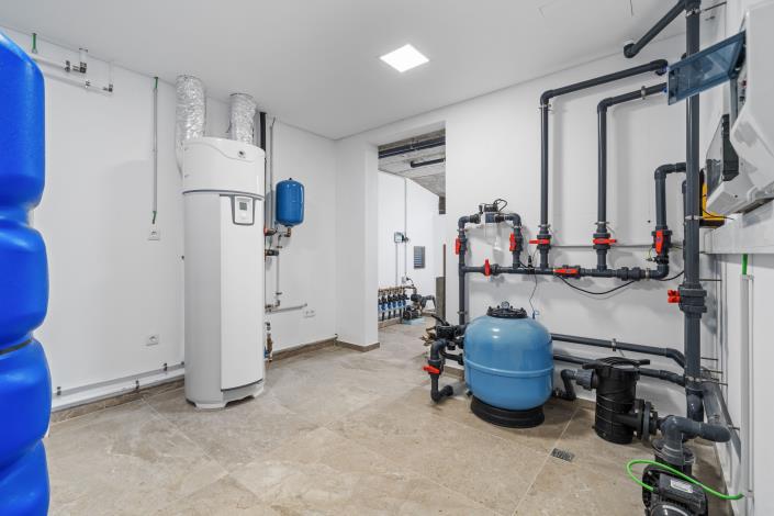 Image No.45-3 Bed Villa for sale