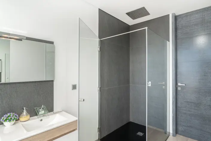 Image No.12-3 Bed Villa for sale