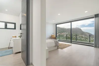 859b142e-ff13-4af7-b78d-3c7891717212