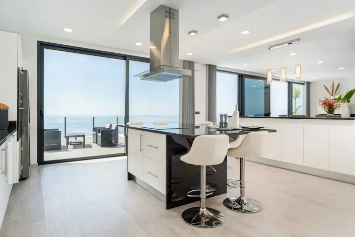 Image No.15-3 Bed Villa for sale