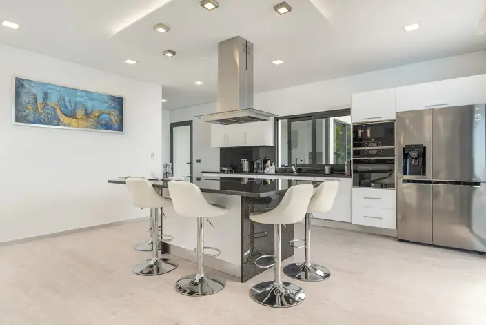 Image No.17-3 Bed Villa for sale