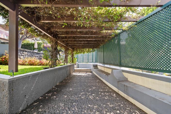 Image No.15-6 Bed Villa for sale