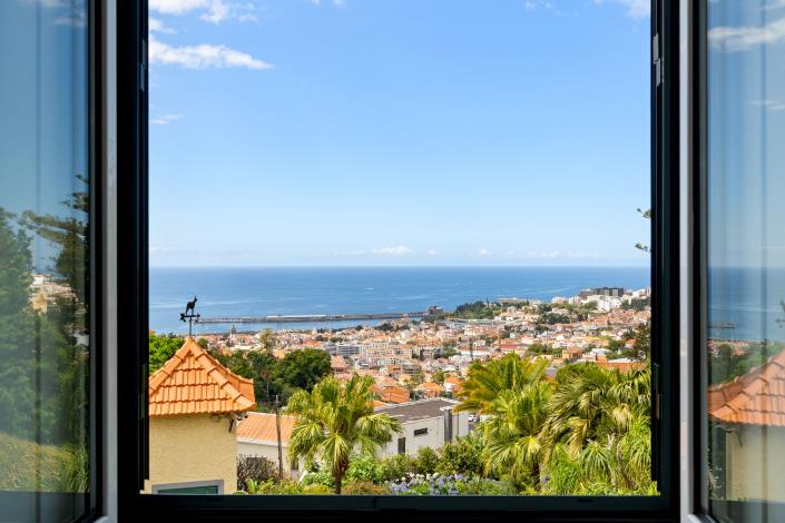 Image No.24-6 Bed Villa for sale