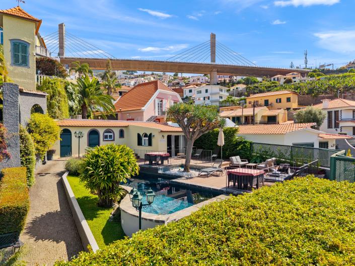 Image No.31-6 Bed Villa for sale