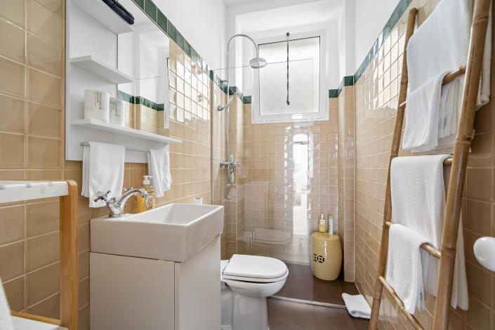 Image No.37-6 Bed Villa for sale