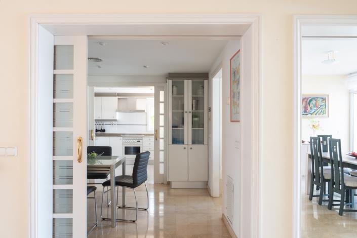 Image No.20-5 Bed Villa for sale