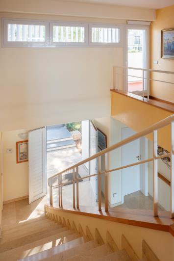 Image No.25-5 Bed Villa for sale