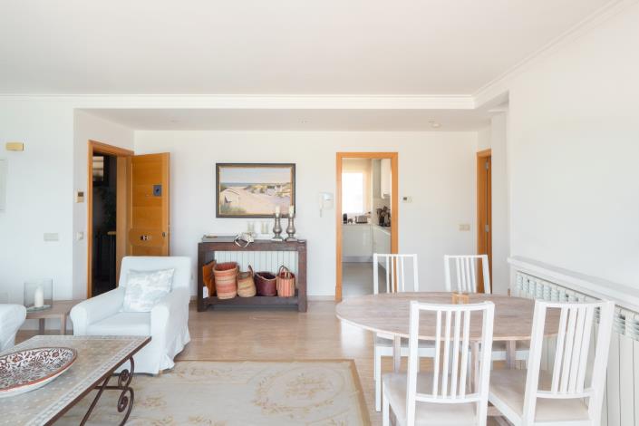 Image No.23-3 Bed Apartment for sale