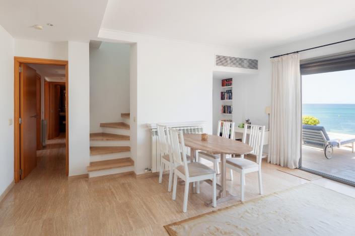 Image No.25-3 Bed Apartment for sale