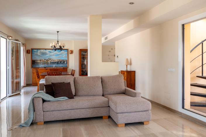 Image No.21-3 Bed Penthouse for sale
