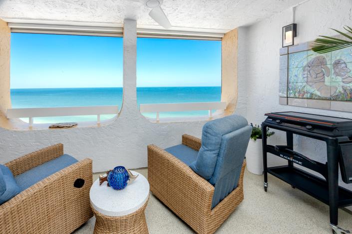 Image No.24-3 Bed Condo for sale