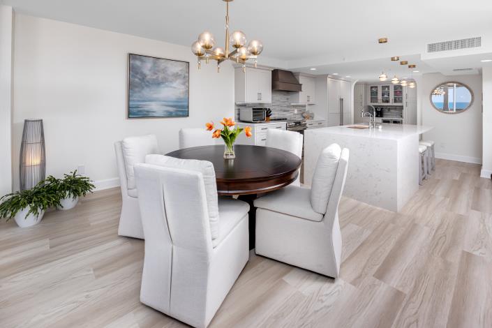 Image No.26-3 Bed Condo for sale